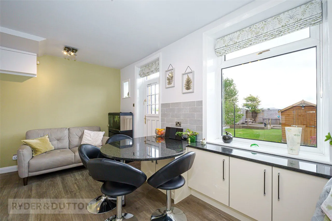 Moor Lane, Netherton, HD4, photo 4