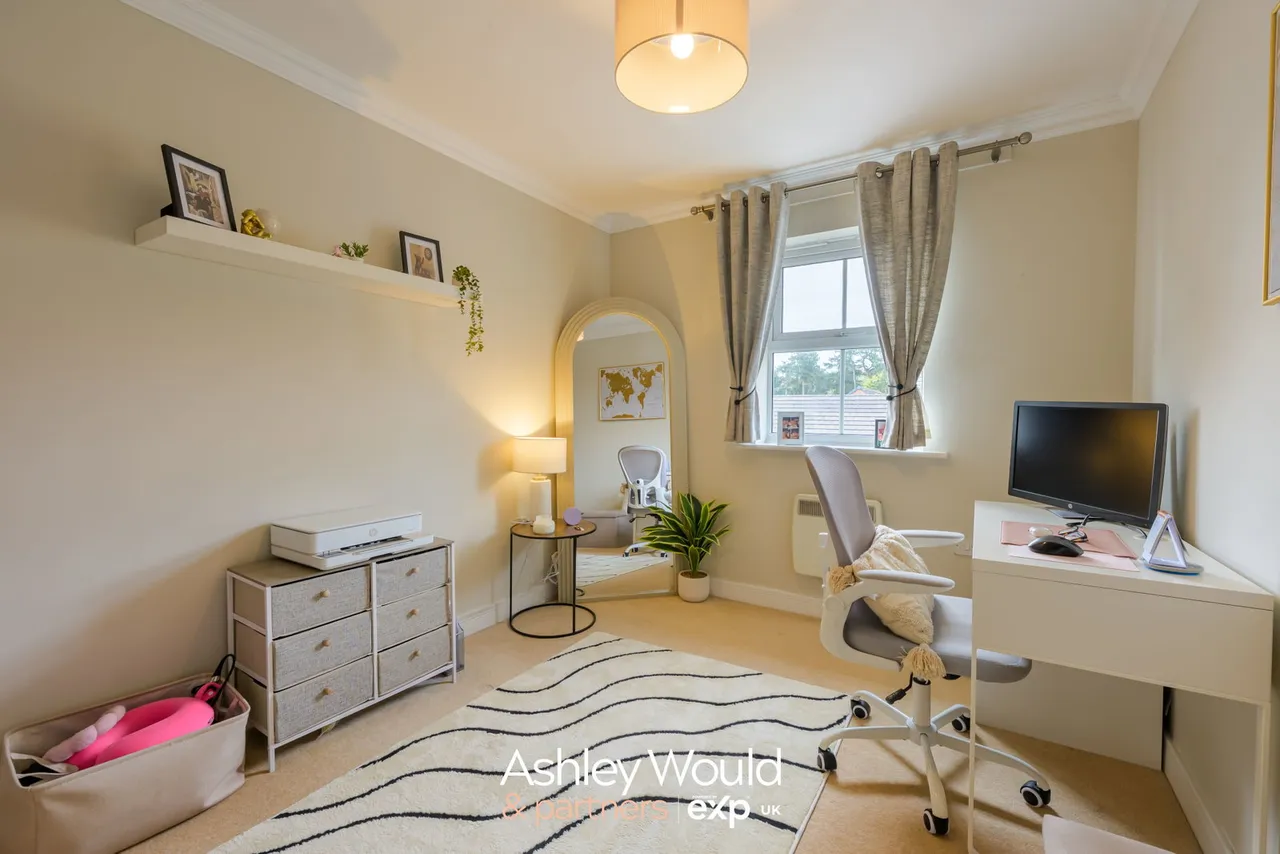 Brock Close, Rednal, B45, photo 10