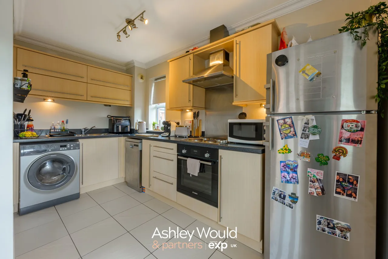 Brock Close, Rednal, B45, photo 4