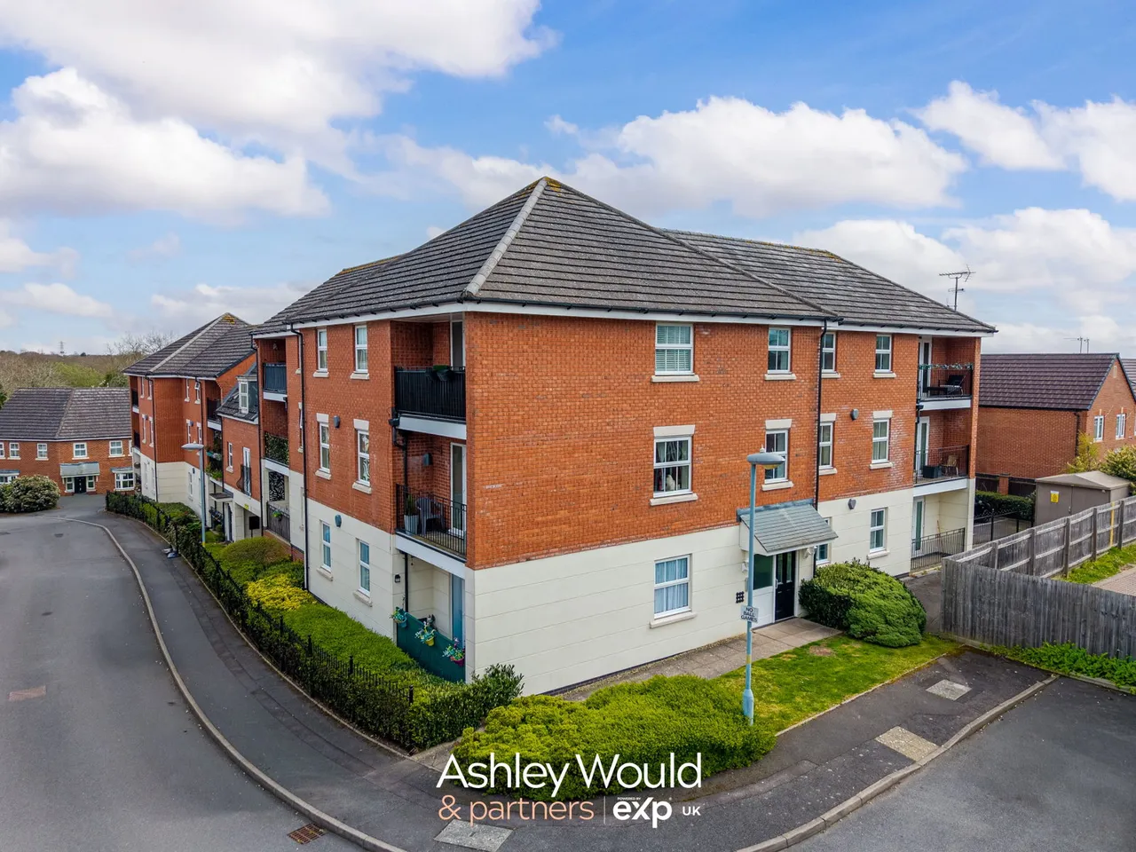 2 bed flat for sale, Brock Close, Rednal, B45