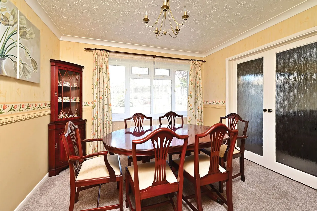 Four Acre Coppice, Hook, Hampshire, RG27 9NF, photo 5
