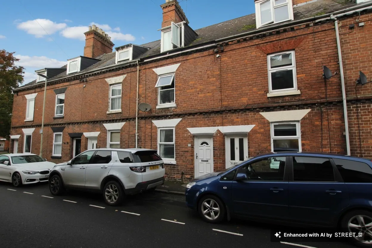 5 bed house to rent — St. Catherine Street, Gloucester, GL1 2BX