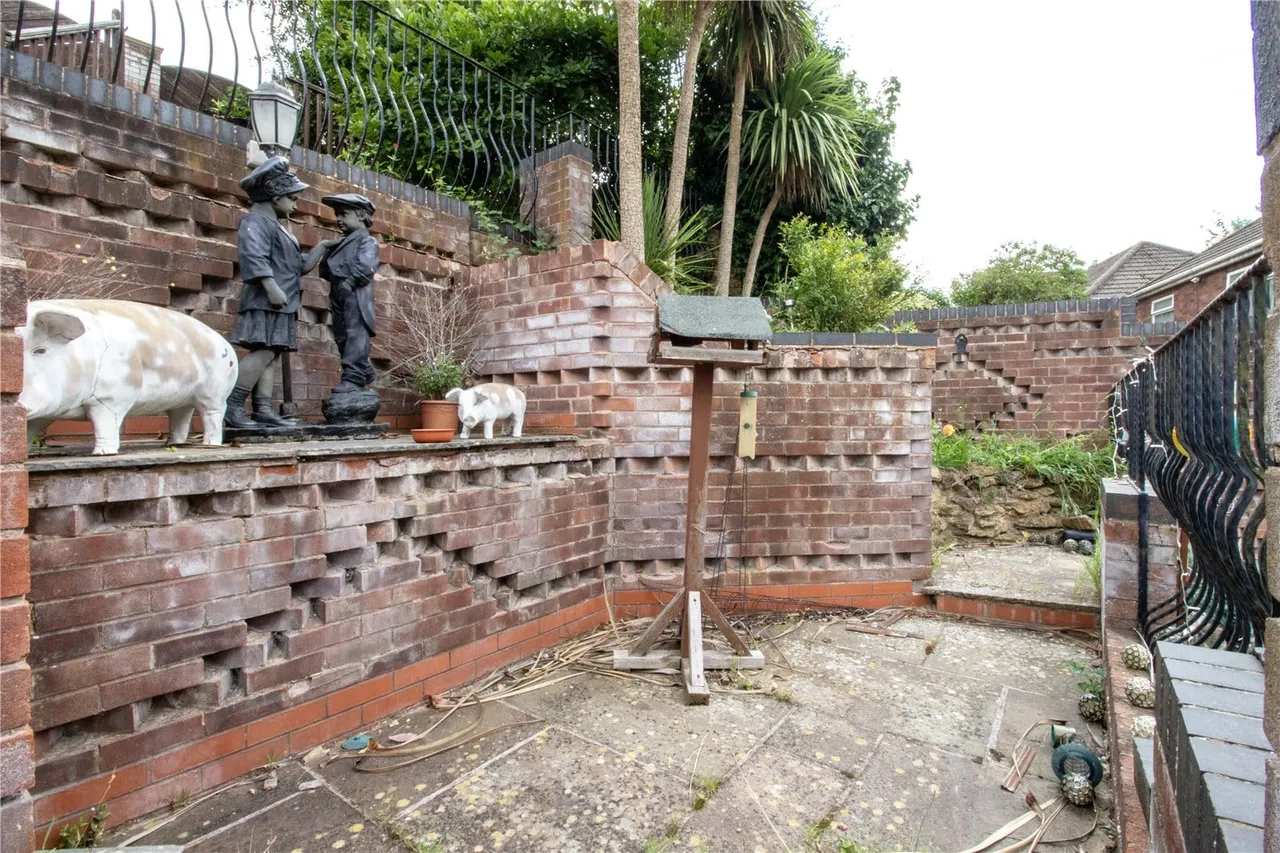 Cliff Closes Road, Scunthorpe, DN15, photo 18