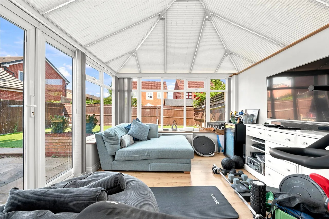 Abelia Close, West End, GU24, photo 6