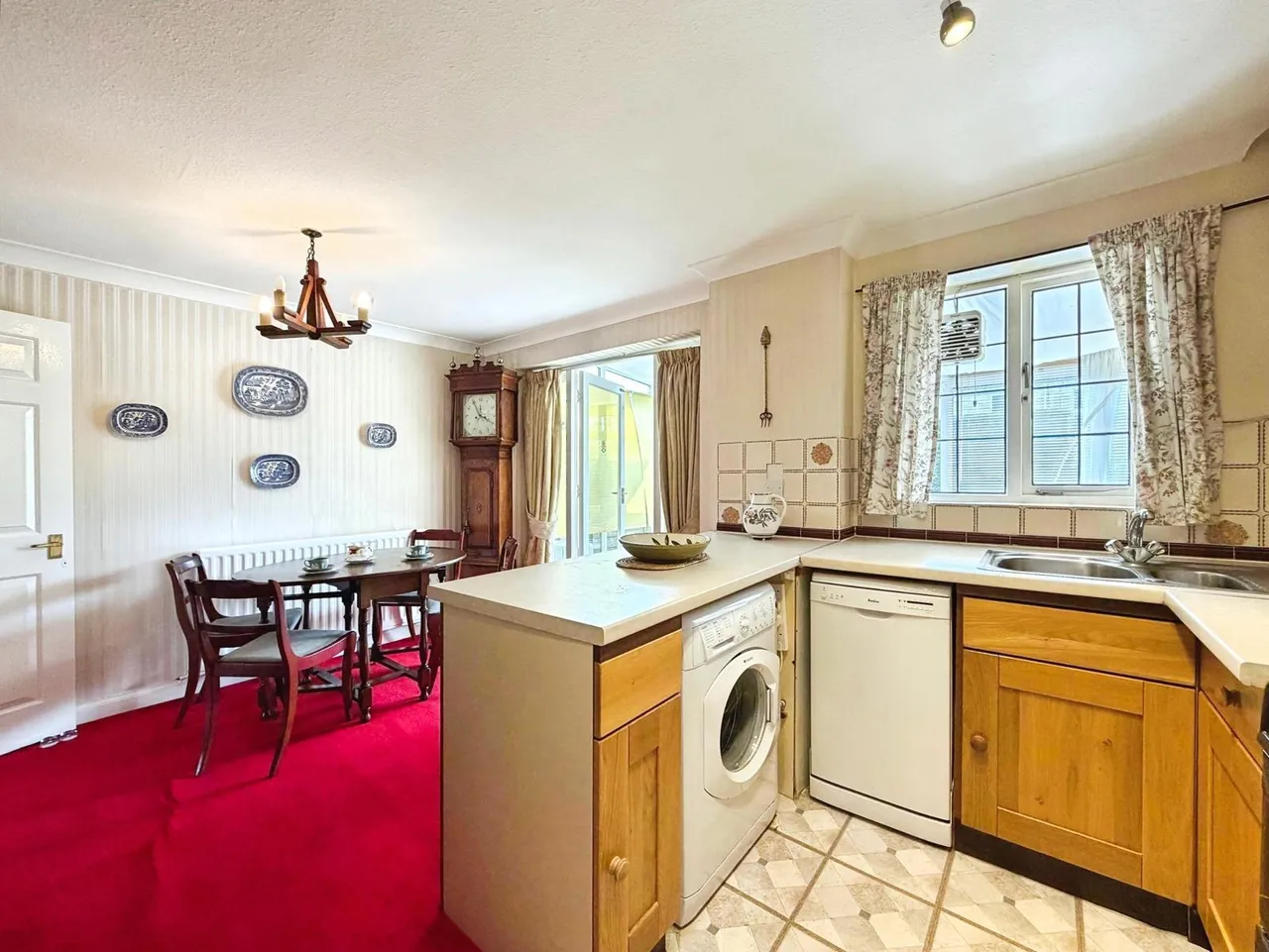 Parker Place, Broadway, WR12, photo 5