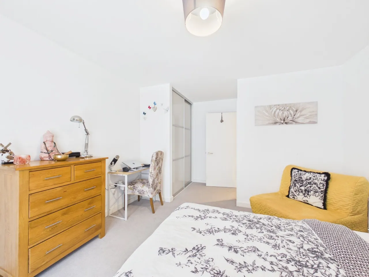 Pitcher Lane, Ashford, TW15, photo 7