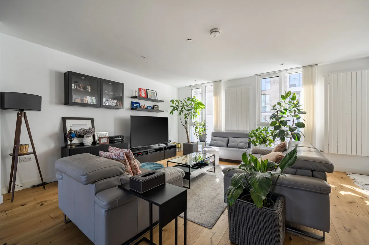 5 bed house for sale, London, E16