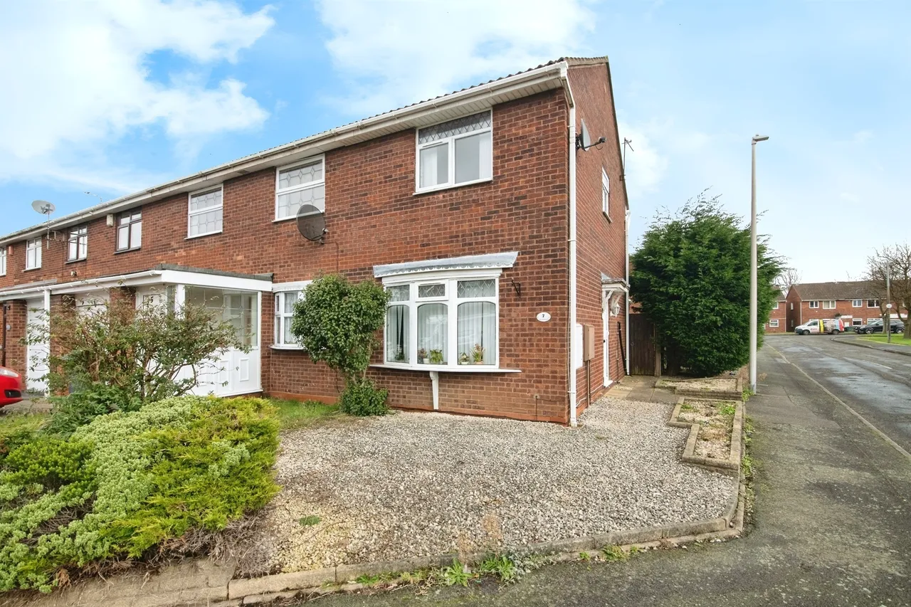 2 bed house for sale, William Kerr Road, Tipton, DY4