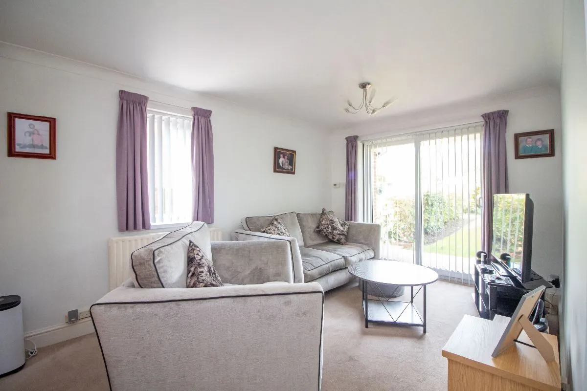 348 London Road, Waterlooville, PO7 7SR, photo 15