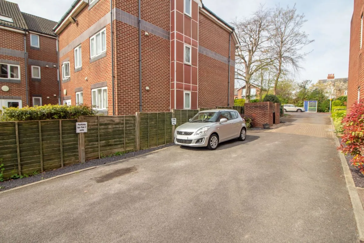 348 London Road, Waterlooville, PO7 7SR, photo 11