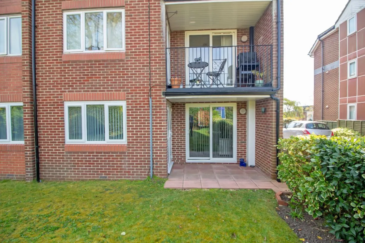348 London Road, Waterlooville, PO7 7SR, photo 12