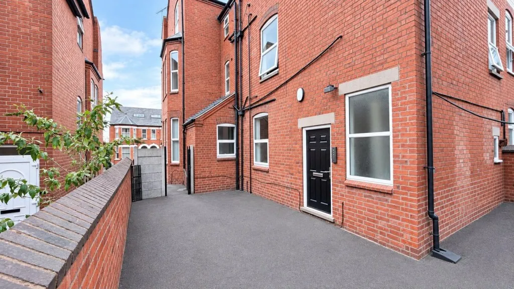 Foxhall Road, Nottingham, NG7, photo 2