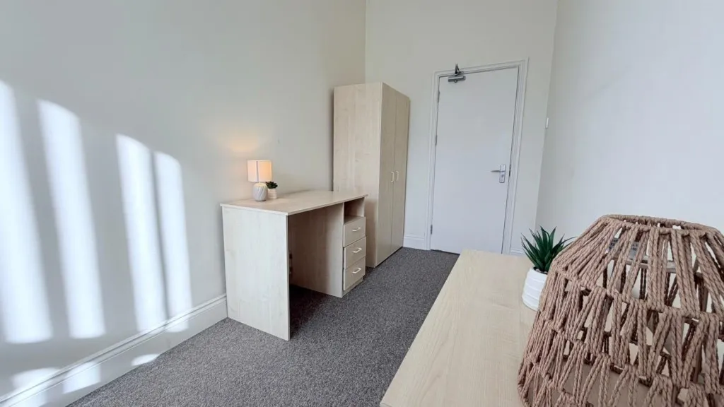 Foxhall Road, Nottingham, NG7, photo 17