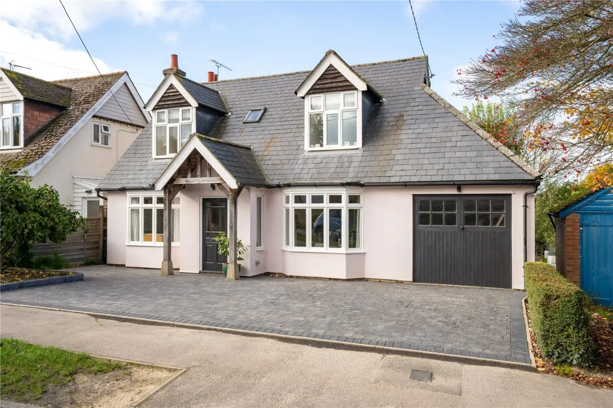 4 bed house for sale, House Under Offer with 4 bedrooms in Saffron Walden, CB11