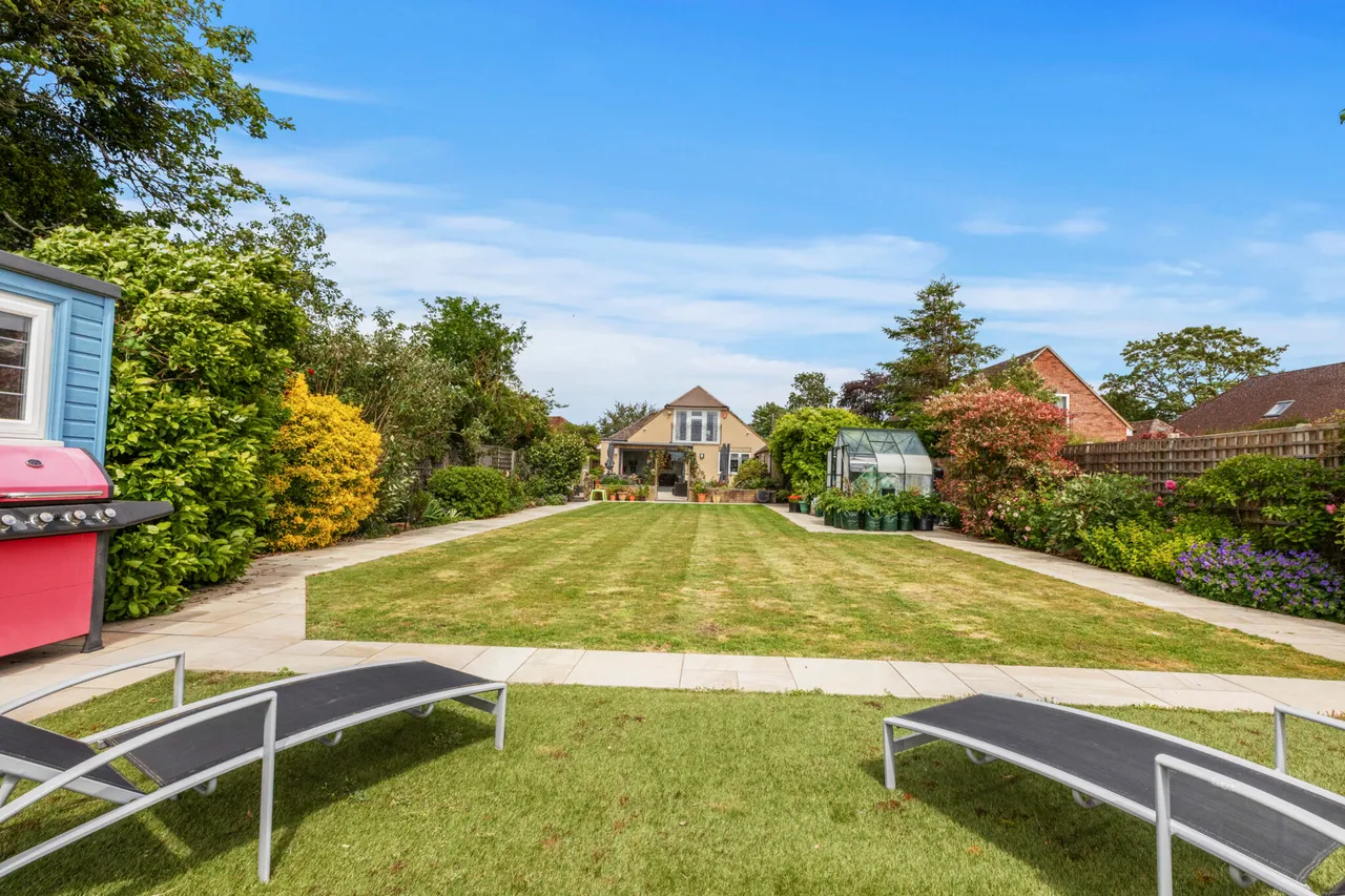 Chalkshire Road, Butlers Cross, HP17, photo 19