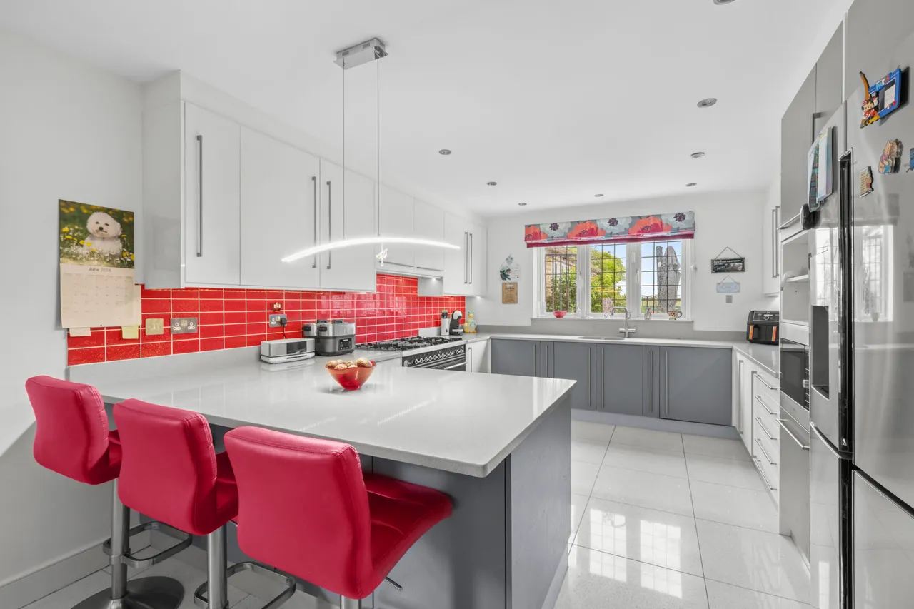 Chalkshire Road, Butlers Cross, HP17, photo 6