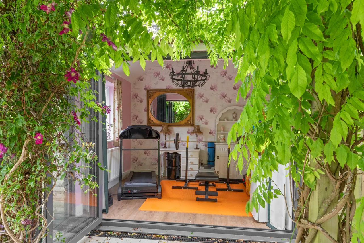 Chalkshire Road, Butlers Cross, HP17, photo 16