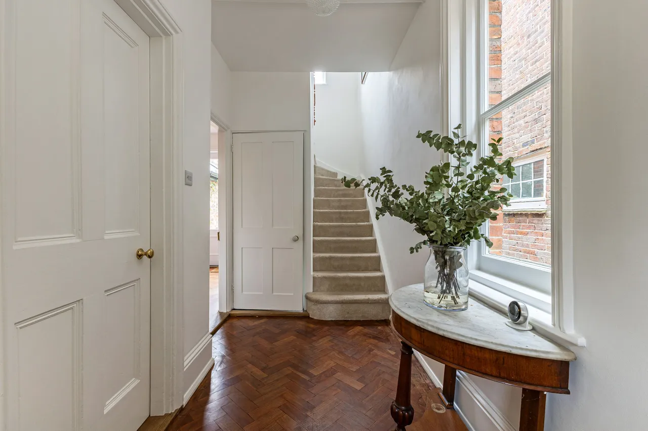 Peperharow Road, Godalming, GU7, photo 3
