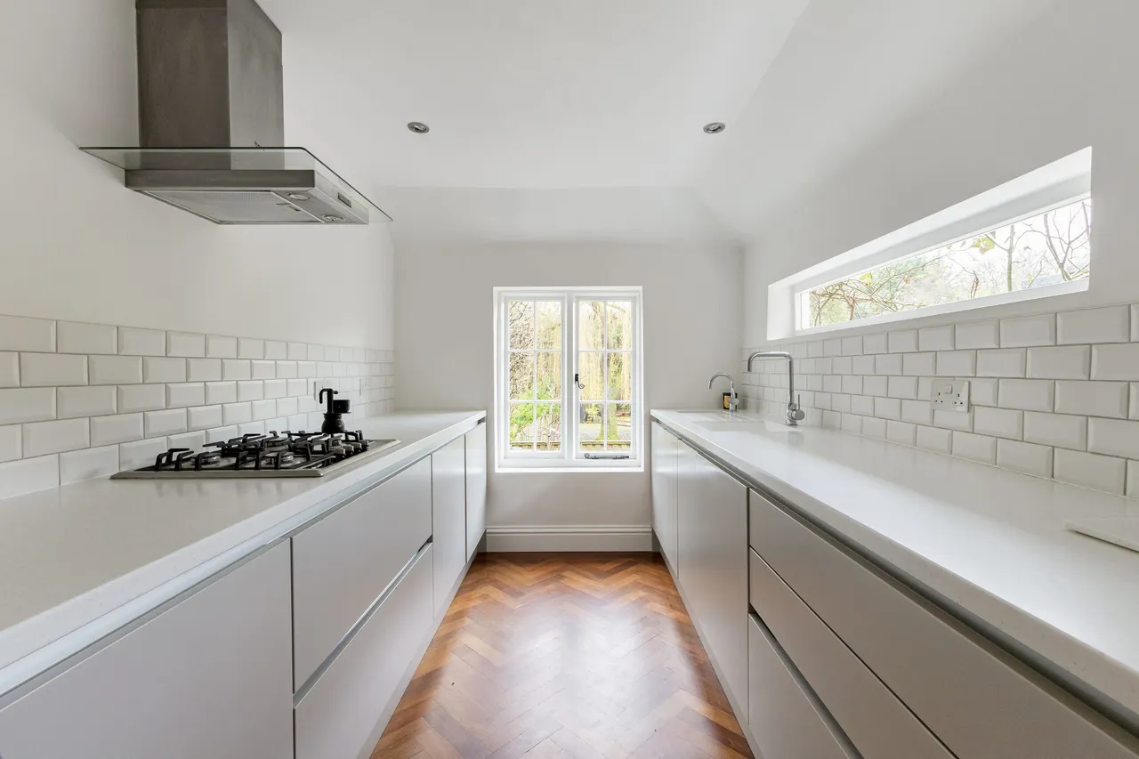 Peperharow Road, Godalming, GU7, photo 6