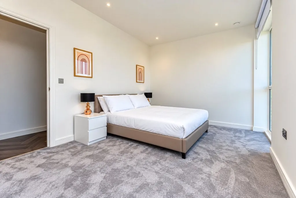 Henshaw Parade, Colindale, NW9, photo 5