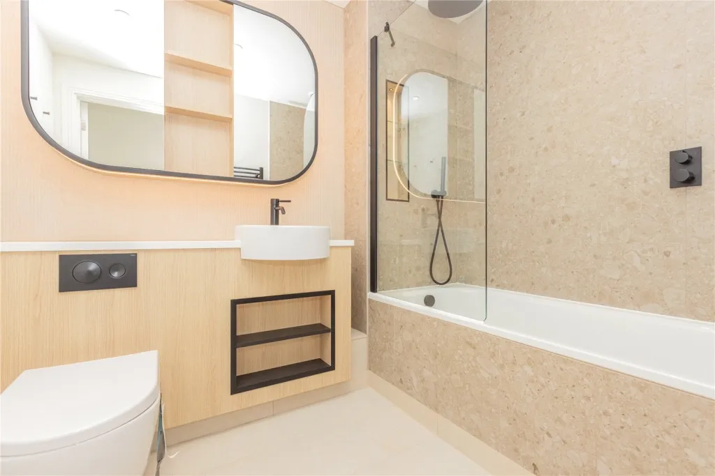 Henshaw Parade, Colindale, NW9, photo 14