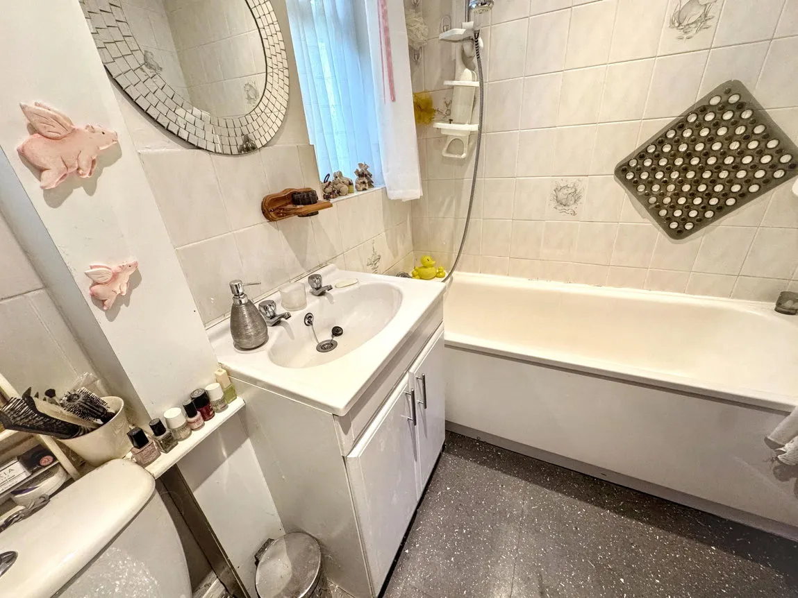 Bryn Siriol, Llanddulas, Conwy, LL22 8HE, photo 10