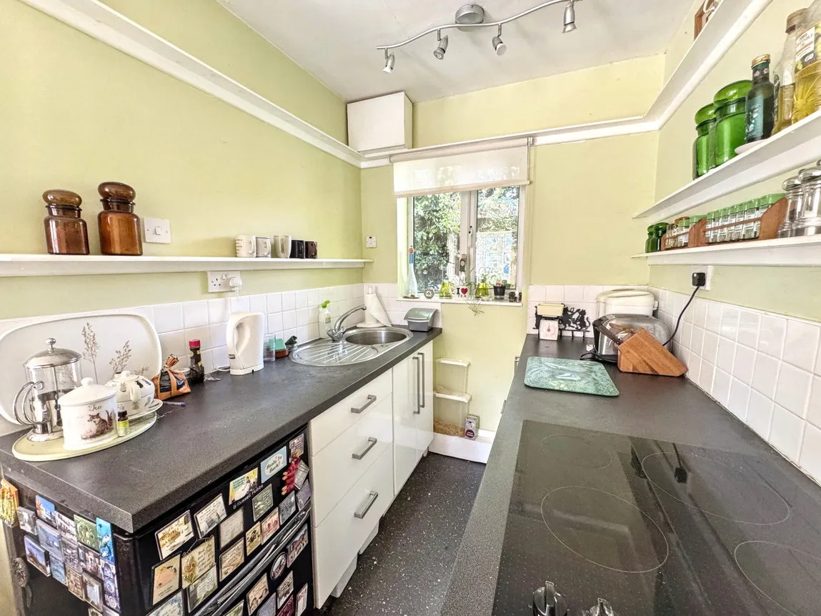 Bryn Siriol, Llanddulas, Conwy, LL22 8HE, photo 3