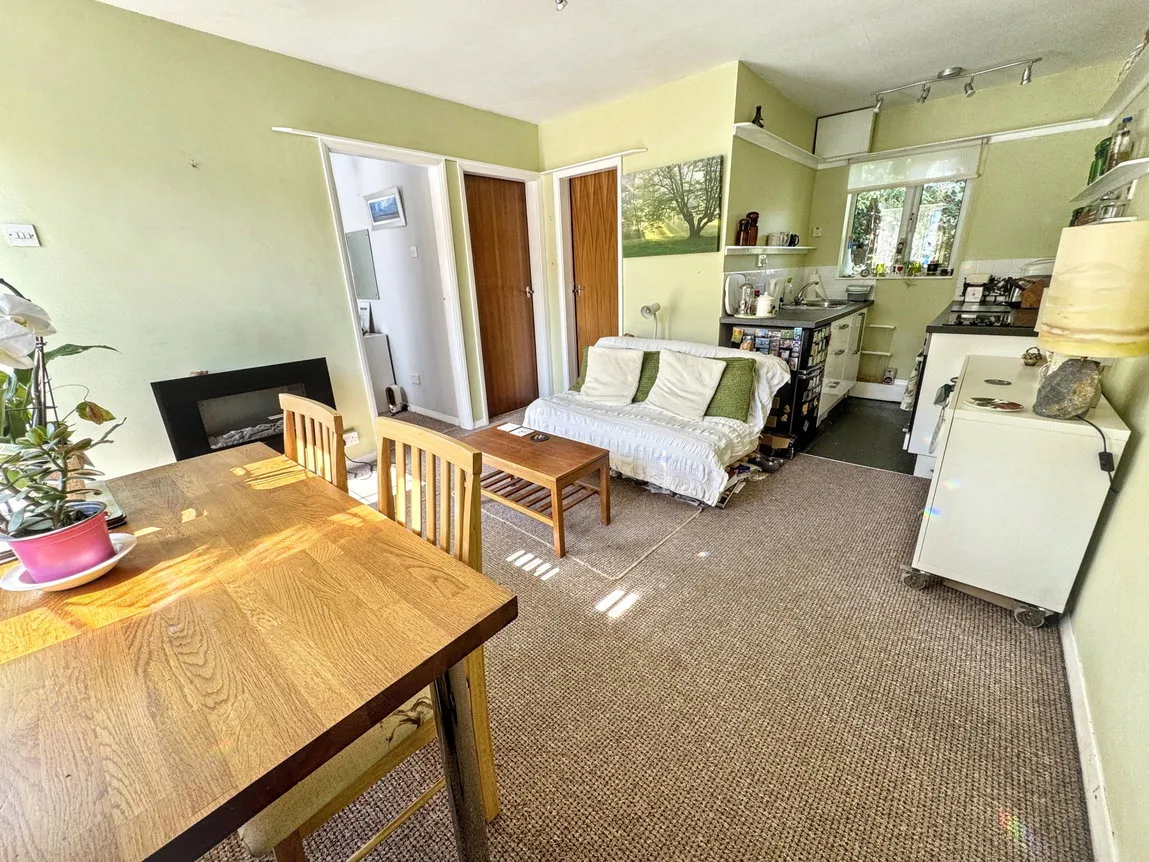 Bryn Siriol, Llanddulas, Conwy, LL22 8HE, photo 2