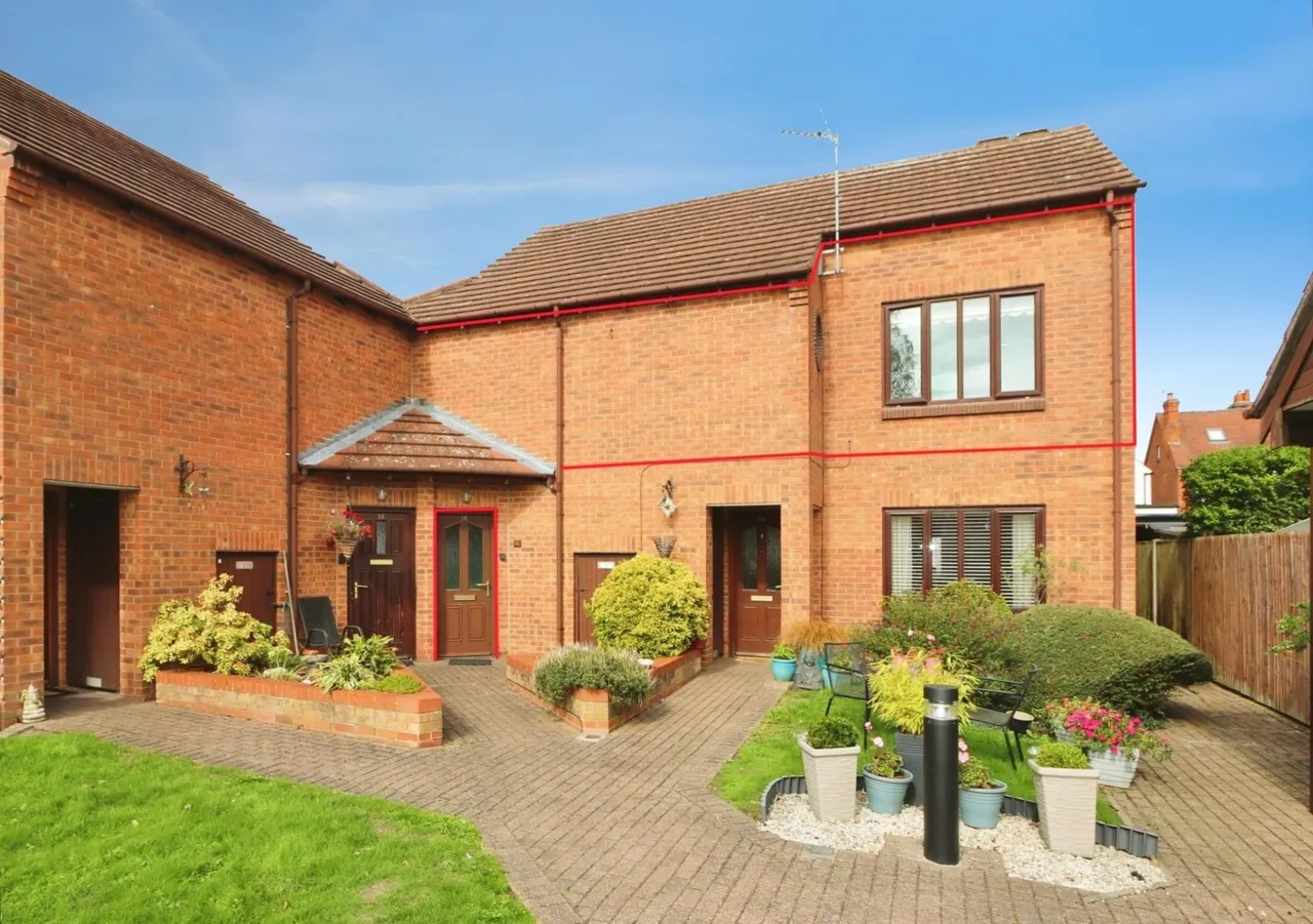 2 bed flat for sale, Western Close, Ashby-De-La-Zouch, LE65