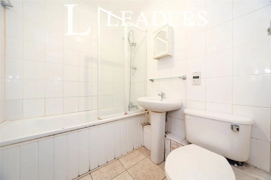 Earls Meade, Luton, LU2, photo 9