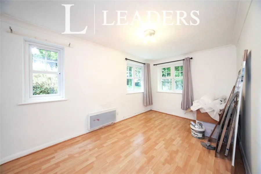 Earls Meade, Luton, LU2, photo 7
