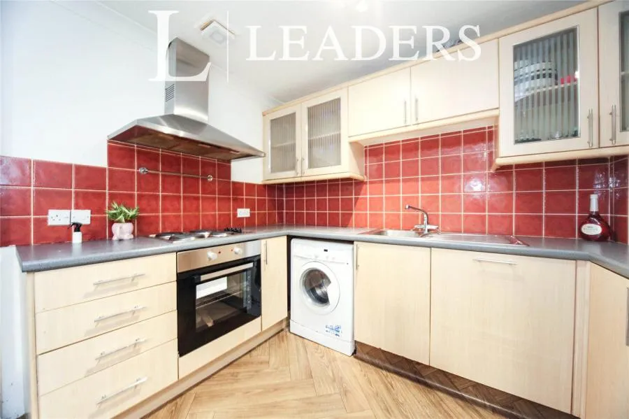 Earls Meade, Luton, LU2, photo 6