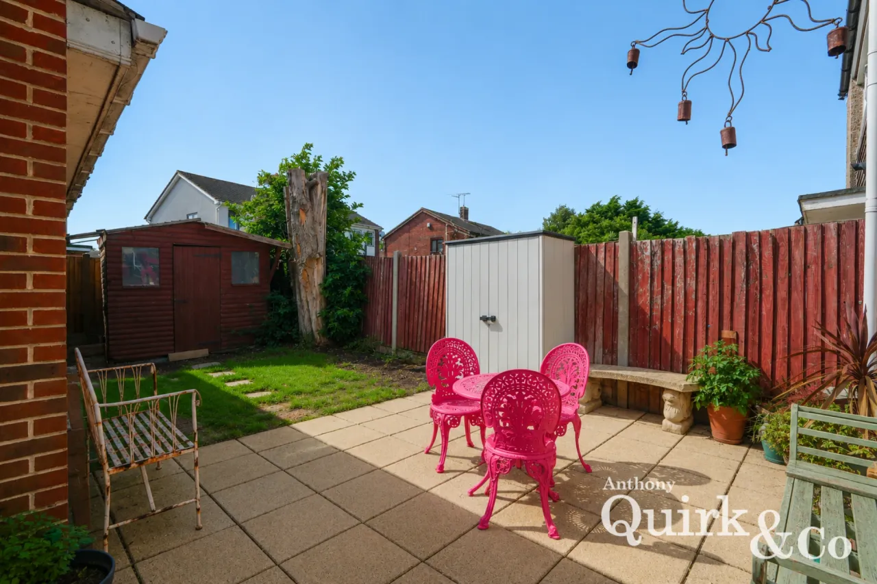 First Avenue, Canvey Island, SS8, photo 14