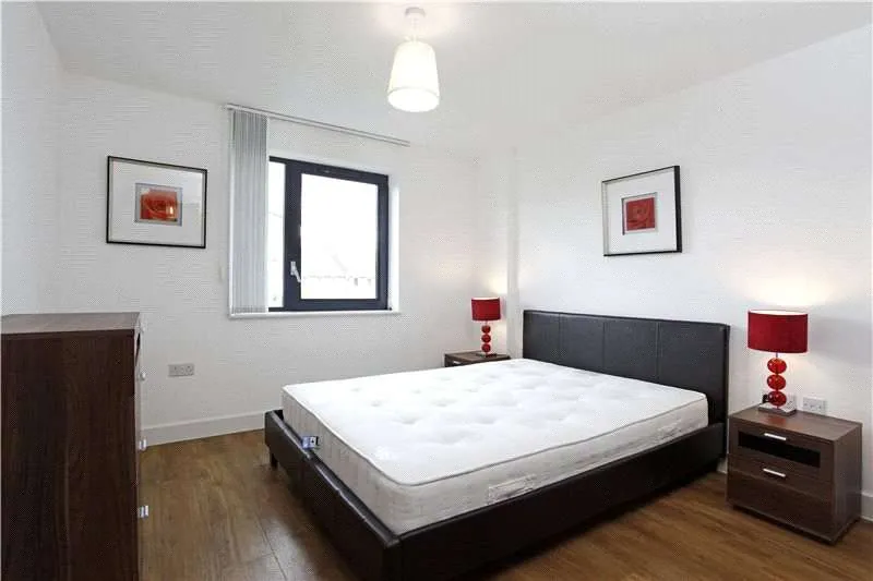 Needleman Street, London, SE16, photo 5
