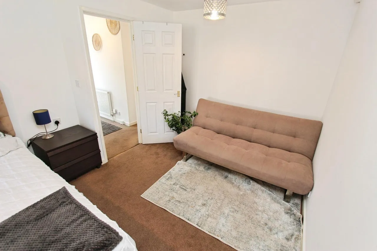 Benington Drive, Wollaton, NG8, photo 13