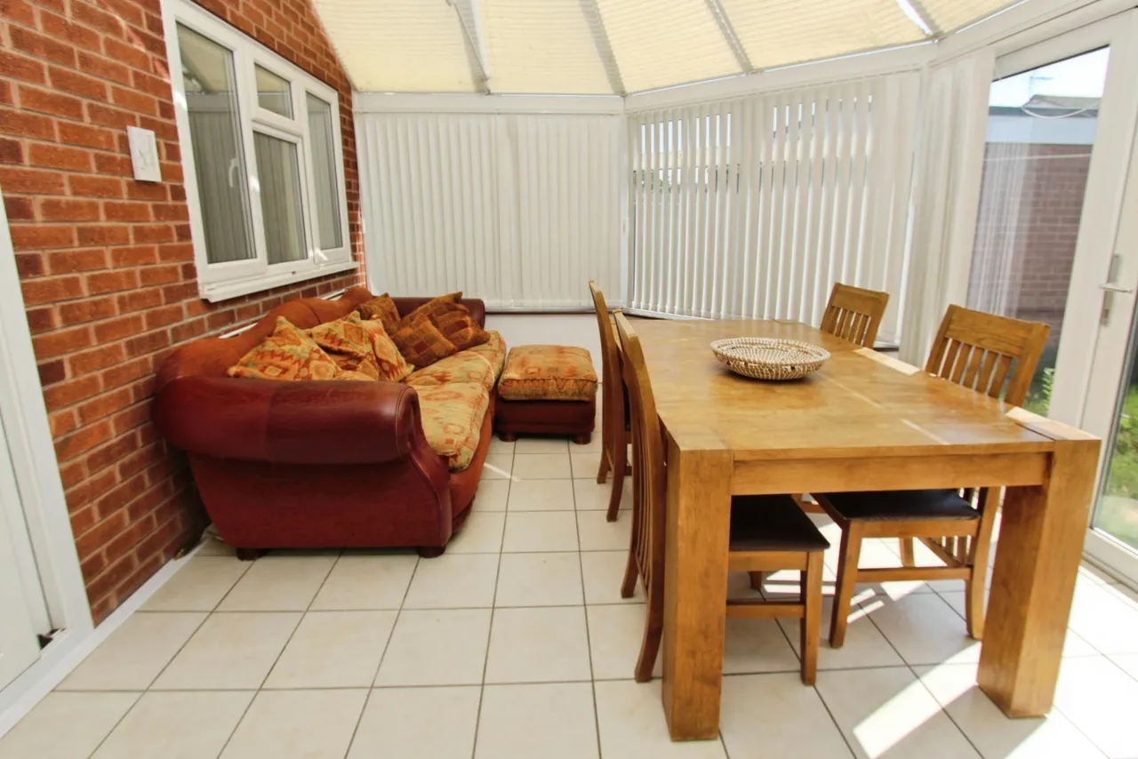Benington Drive, Wollaton, NG8, photo 8
