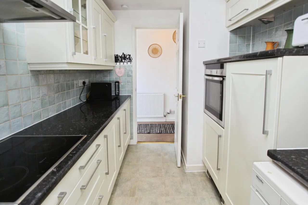 Benington Drive, Wollaton, NG8, photo 6