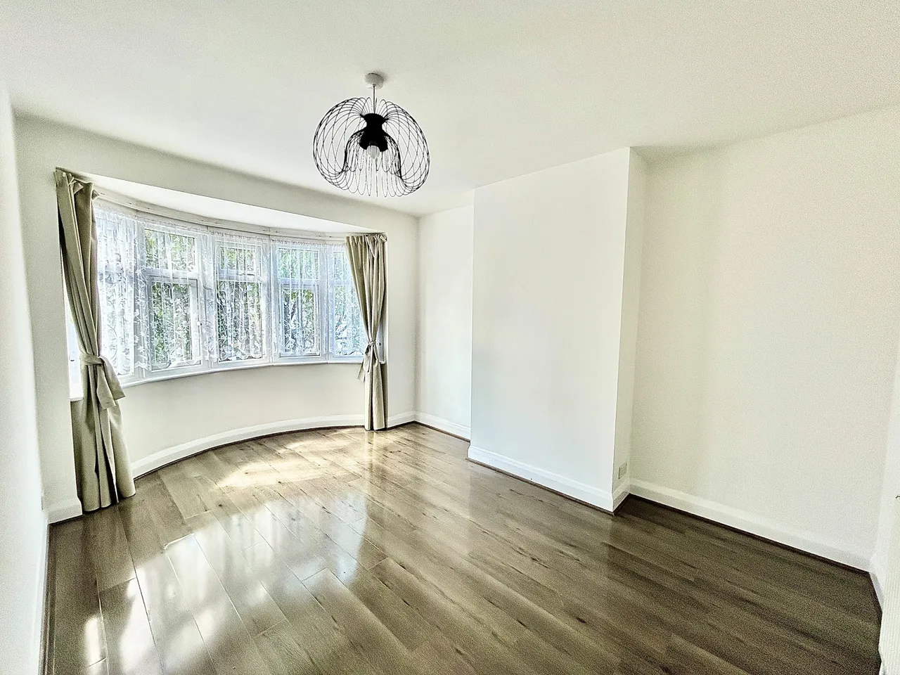 Sanderstead Road, Leyton E10, photo 3