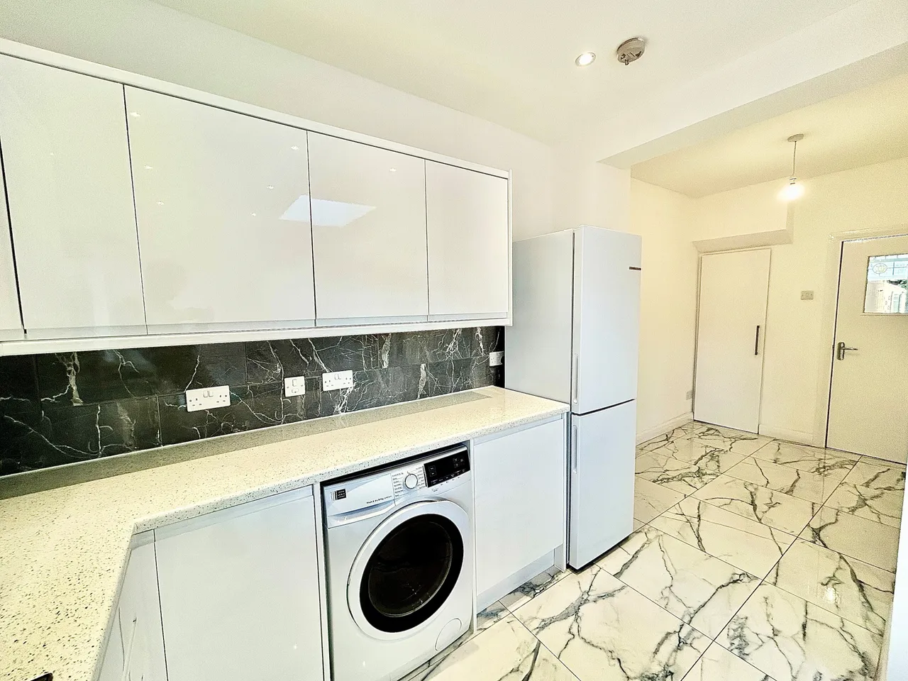 Sanderstead Road, Leyton E10, photo 10