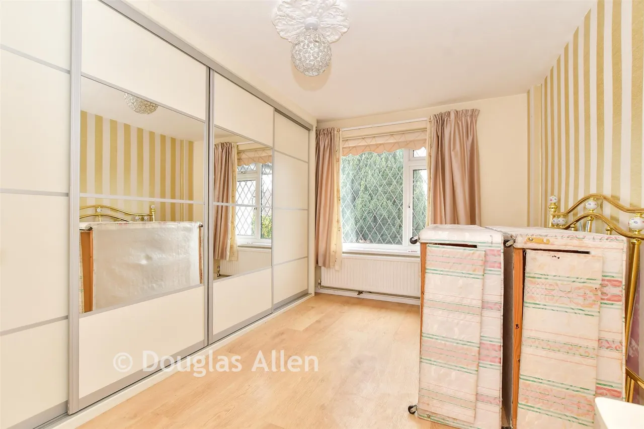 Wick Lane, Wickford, SS11, photo 7