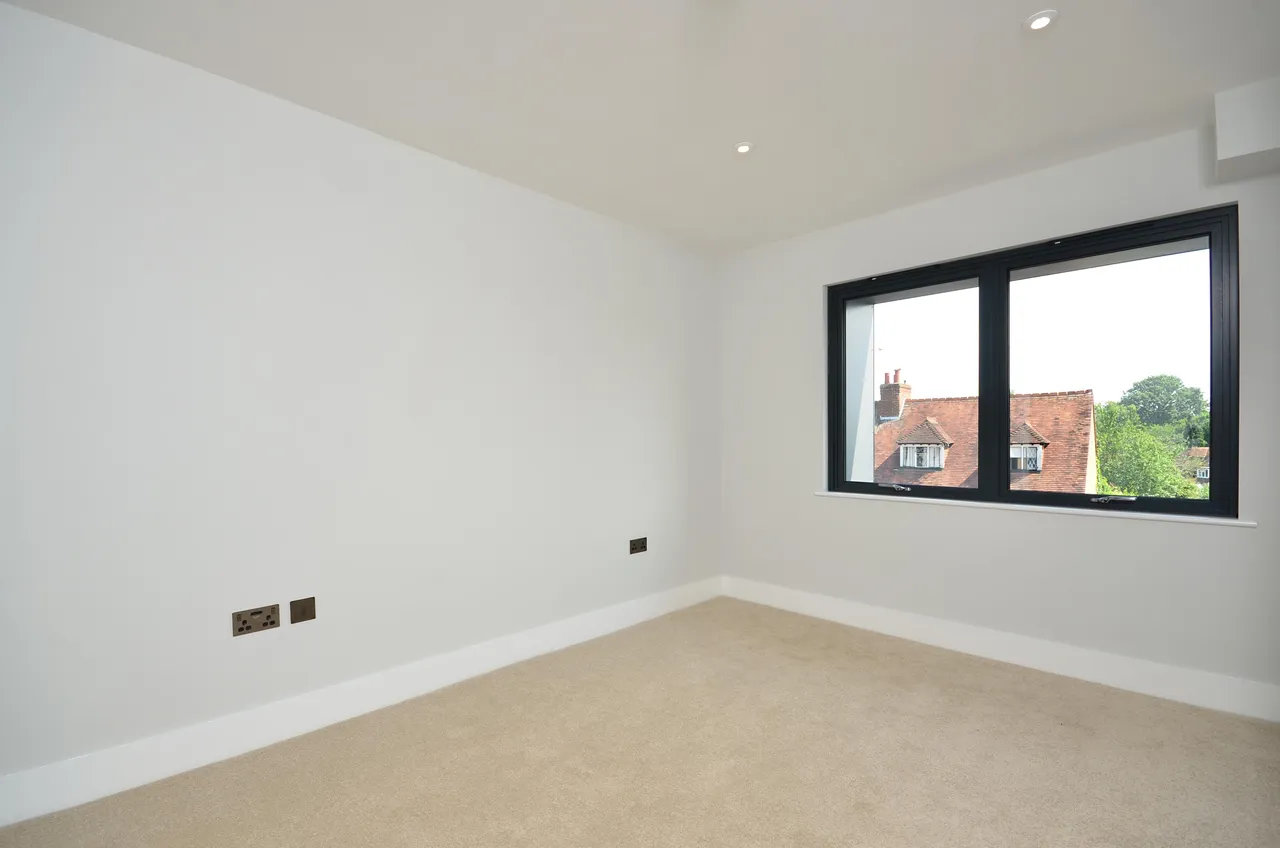 Flat 16, Magna West, Lavender Park Road, West Byfleet, photo 3