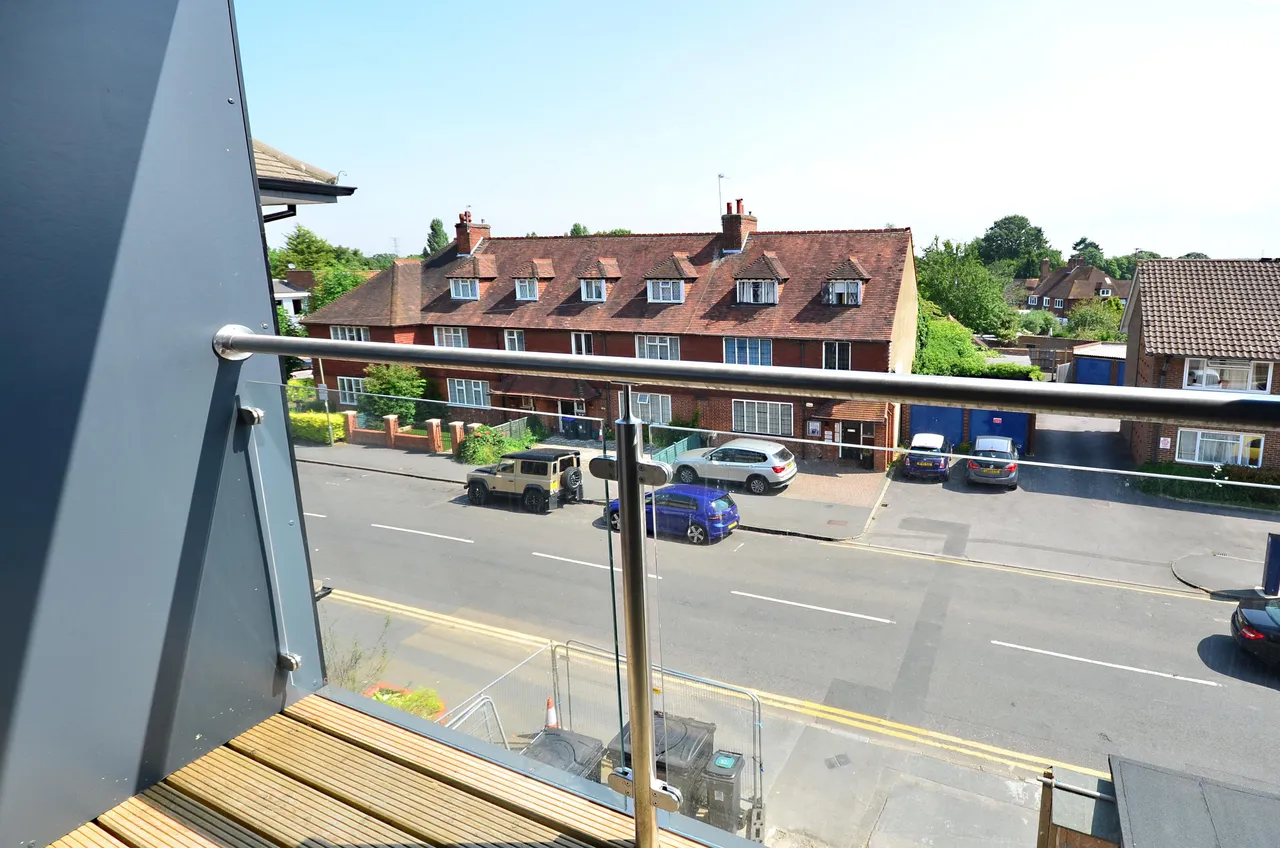 Flat 16, Magna West, Lavender Park Road, West Byfleet, photo 8