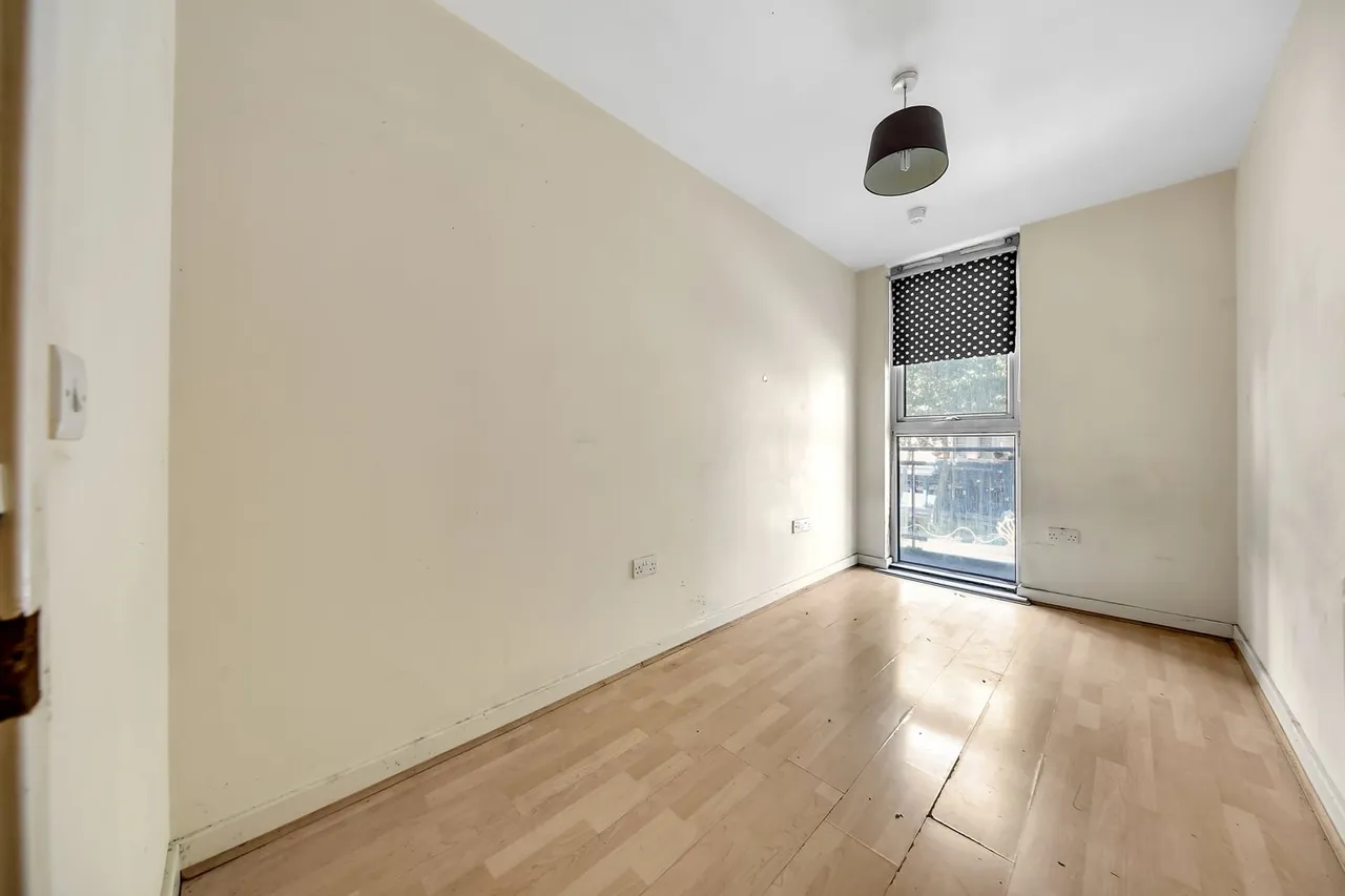 Flat 57 Co Operative House, London, SE15 4UR, photo 9
