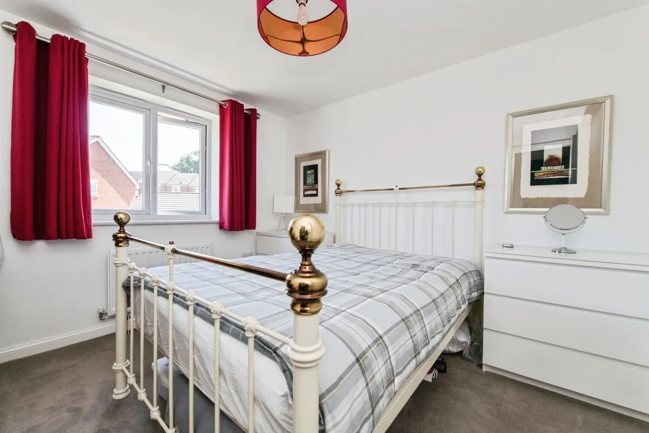 Cloakham Drive, Axminster, EX13, photo 11