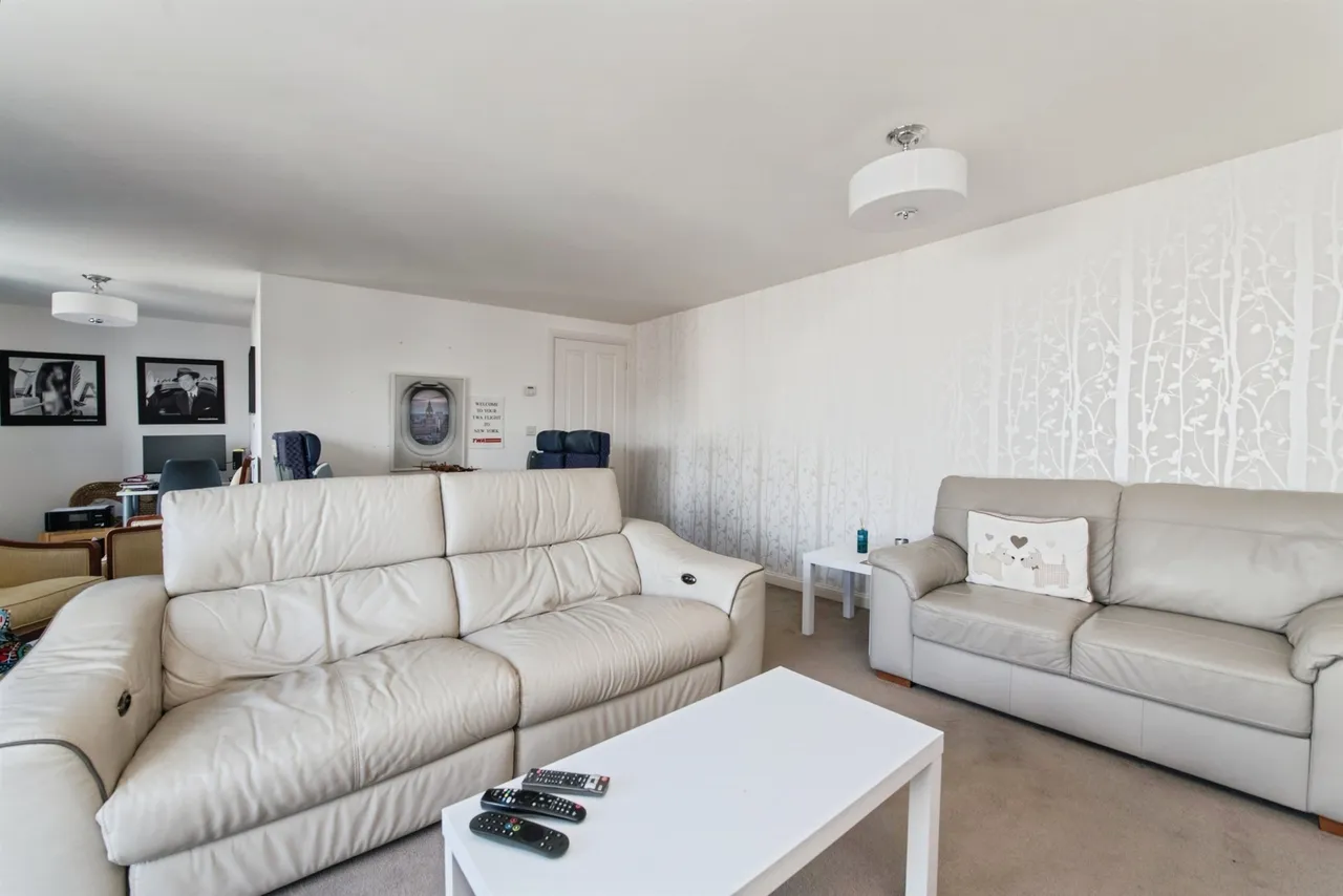 Cloakham Drive, Axminster, EX13, photo 8