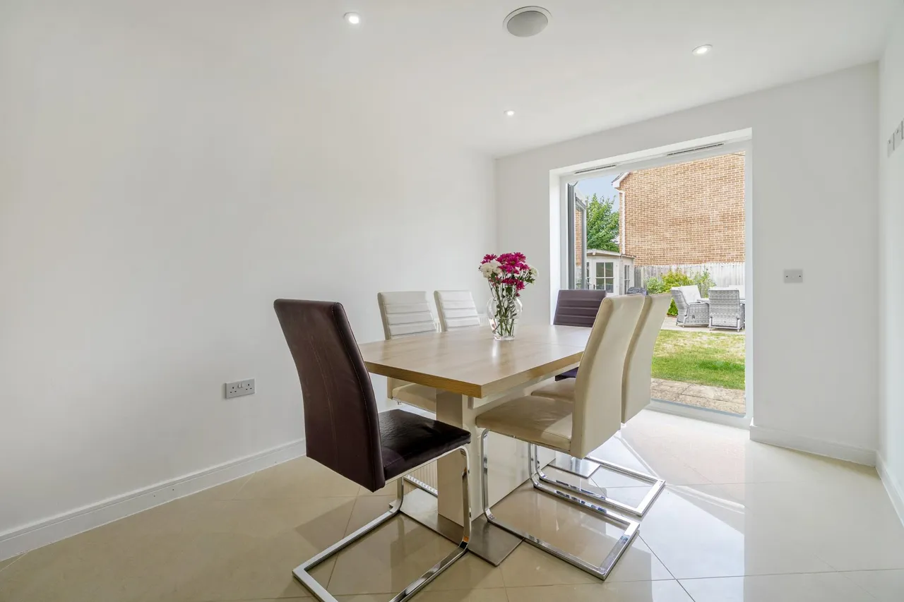 Dorset Crescent, Basingstoke, RG22, photo 12
