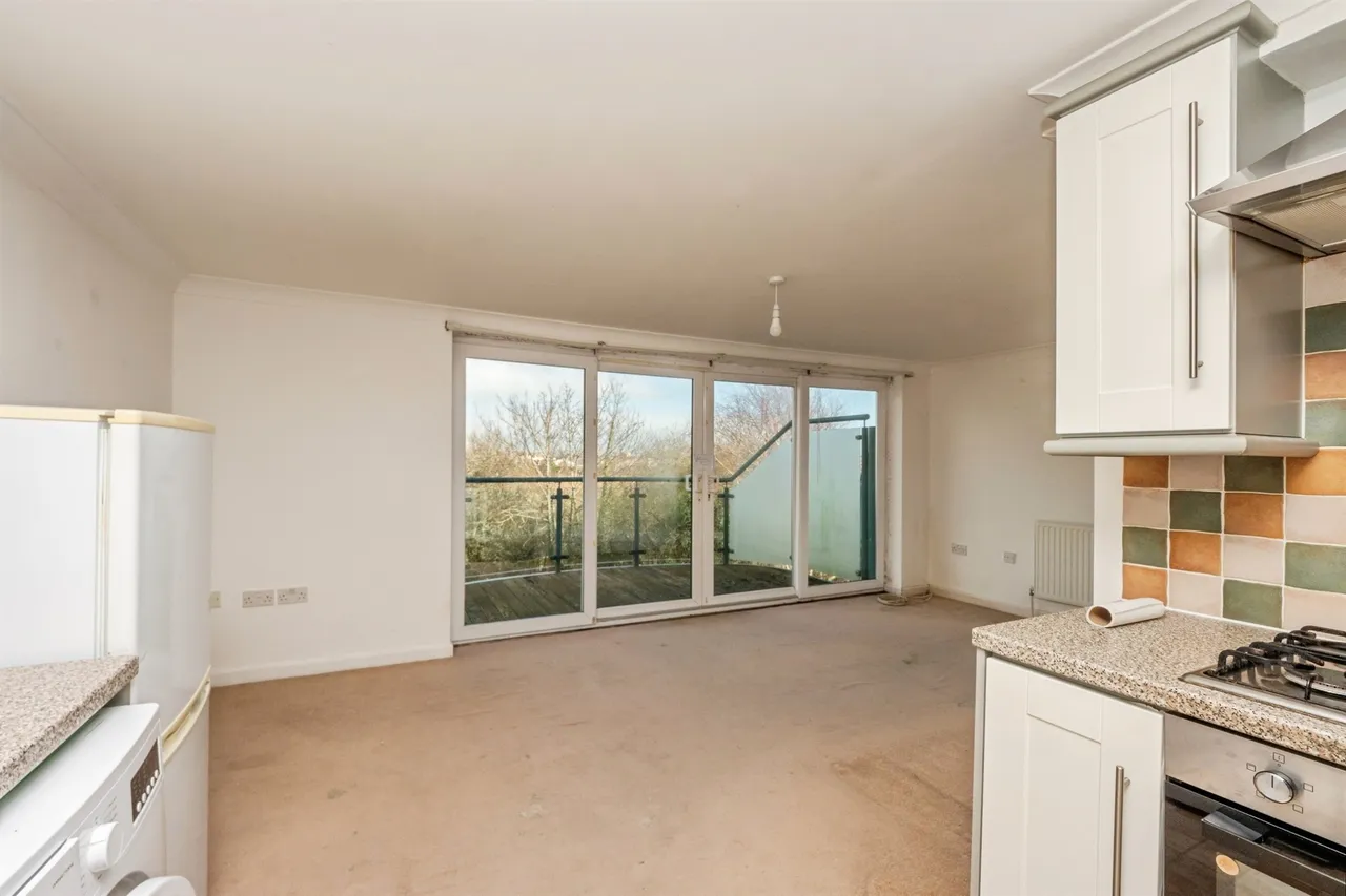 Goldcroft Avenue, Weymouth, DT4, photo 4