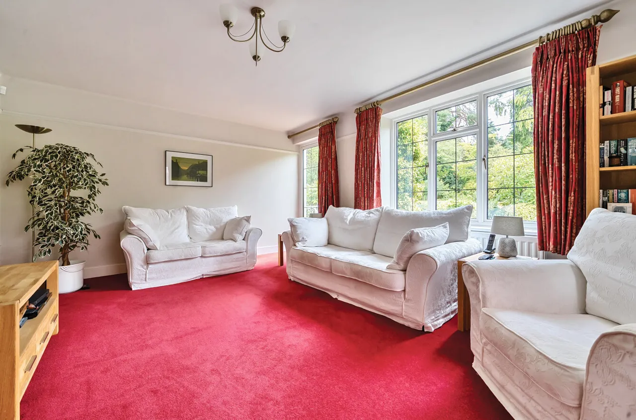 Tekels Avenue, Camberley, Surrey, GU15 2LA, photo 11