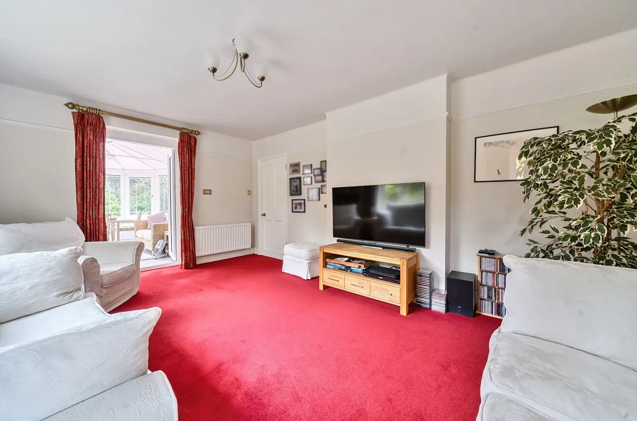Tekels Avenue, Camberley, Surrey, GU15 2LA, photo 14