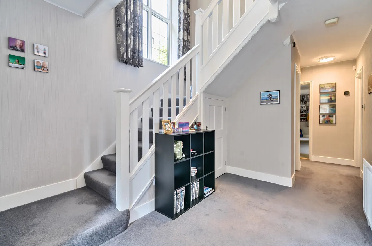 Tekels Avenue, Camberley, Surrey, GU15 2LA, photo 8